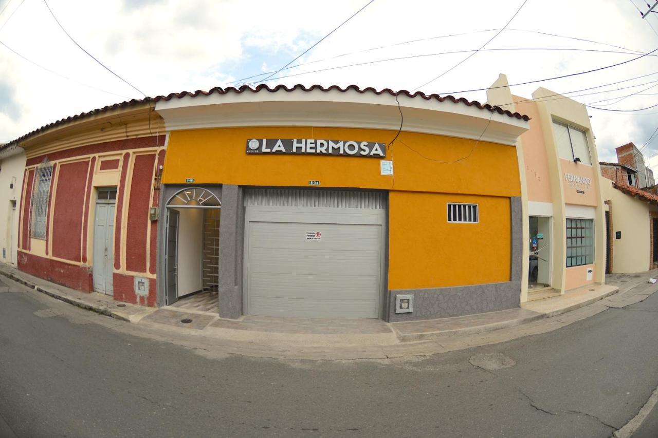 La Hermosa Hotel Buga Exterior foto